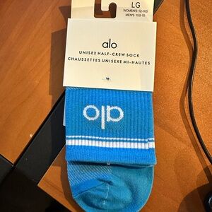 LG Alo Unisex Half-Crew Socks — Bright Blue with White Stripe